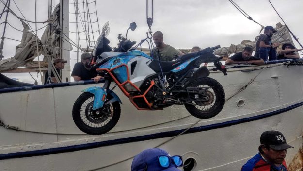Loading my KTM 1290 Tarni onto the Stahlratte