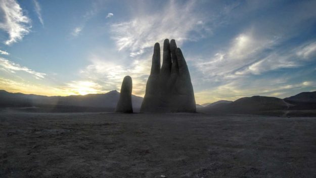 Hand of the Desert, Chile